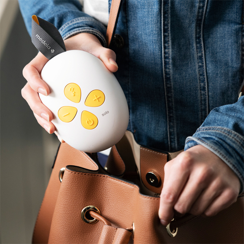 Medela solo&trade; 2-phase expression &eta;&lambda;&epsilon;&kappa;&tau;&rho;&iota;&kappa;ό &theta;ή&lambda;&alpha;&sigma;&tau;&rho;&omicron; &mu;&omicron;&nu;ή&sigmaf; ά&nu;&tau;&lambda;&eta;&sigma;&eta;&sigmaf; &mu;&epsilon; &epsilon;&pi;&alpha;&nu;&alpha;&phi;&omicron;&rho;&tau;&iota;&zeta;ό&mu;&epsilon;&nu;&eta; &mu;&pi;&alpha;&tau;&alpha;&rho;ί&alpha; 1&tau;&mu;&chi;, , medium-null