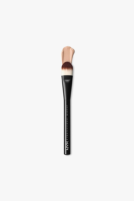 Pro flat foundation brush, , medium