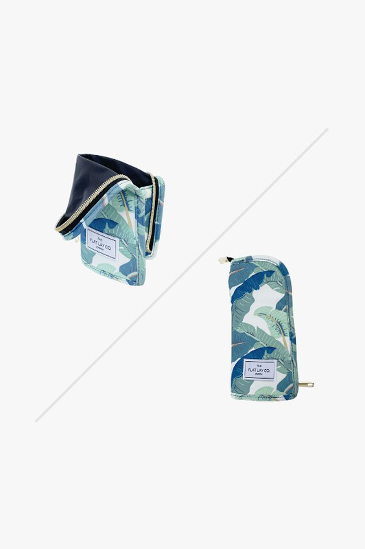 Standing brush case tropical leaves-null