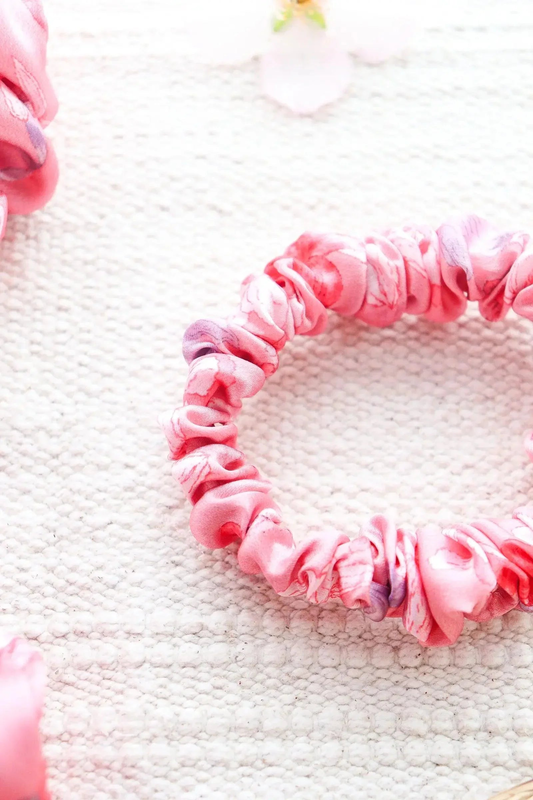 Victoria xxs scrunchie, , medium-null