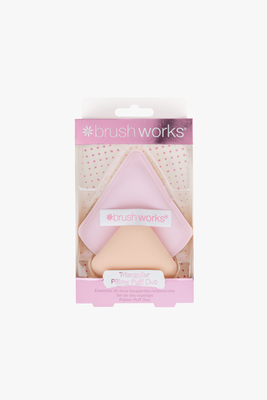 Triangular pillow puff duo