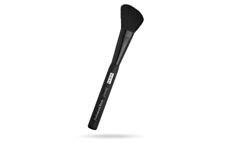 Pupa angled blusher brush, , medium-null
