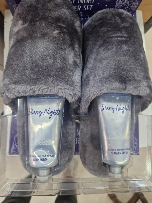 Night slipper set b/l,shower cream  & 1xpair fluffy slippers m/l, , medium-null