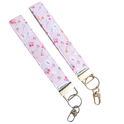 Vanessa keychain, , medium
