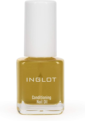 Conditioning nail oil, nail accesories