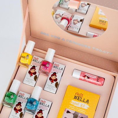 Miss nella limited edition beauty case