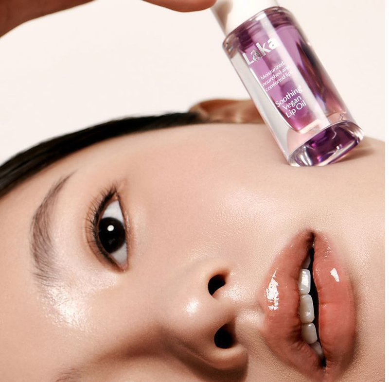 Soothing vegan lip oil #calming purple, , medium-null