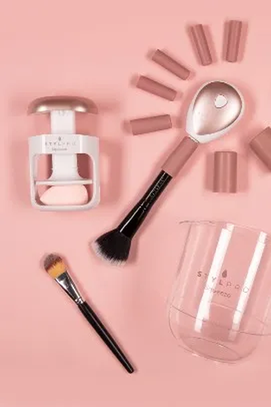Product image: Spin & squeeze makeup brush and sponge cleaner, , medium-null