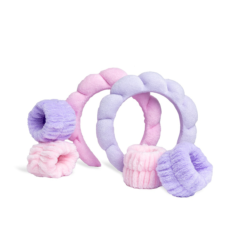 Skincare headband & wristbands image number null