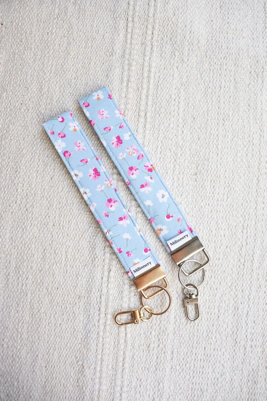 Xenia keychain, , medium-null