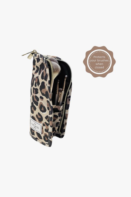 Standing brush case leopard print, , medium-null