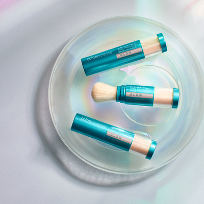 Award winnerpowder formulasunforgettable® total protection® brush-on shield glow SPF 50