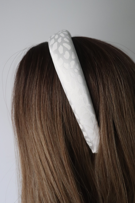Product image: Veloura padded headband, , medium-null