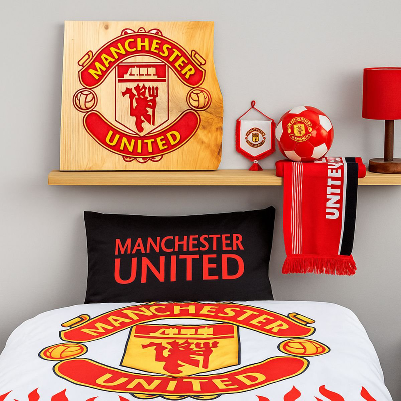 Manchester united engraved logo-null