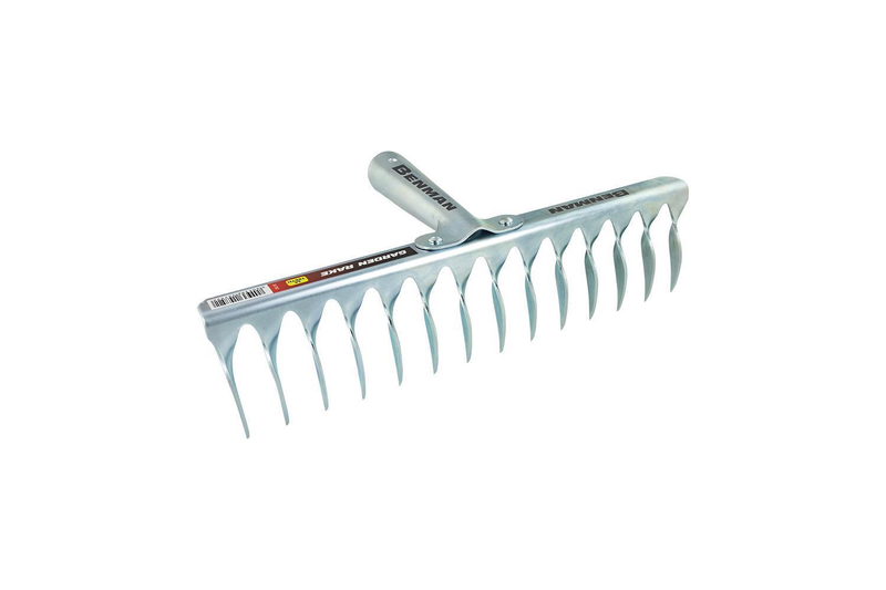 Twisted garden rake  (a15702) image number null