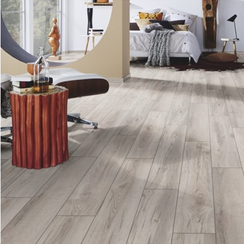 Kronospan laminate floor k418 ac4 8mm (9 pieces) 2.26 sqm with clips-null
