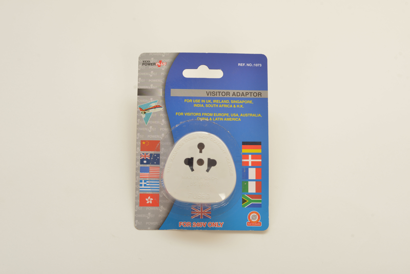 Visitor travel adaptor eu to uk type g in blister image number null