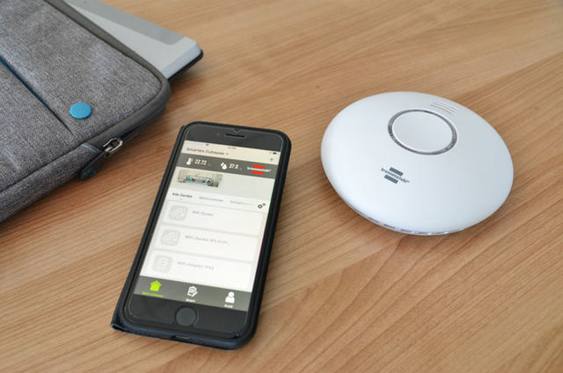 Brennenstuhl Wi-Fi smoke alarm-null