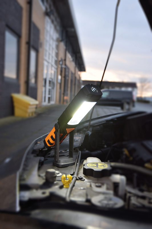 Mercury 3in1 handheld rechargeable worklight, powerbank function, with hook and magnet 410.318uk, , medium-null