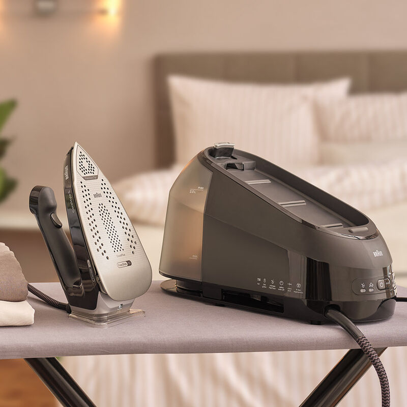 Braun carestyle 5 is5249 steam iron 2400w with eloxalplus soleplate and continuous steam supply 150g/min-null