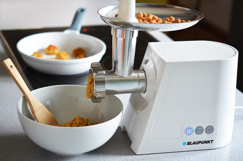 Product image: Blaupunkt electric mincer 2.2kg per min 2000w fmm501, , medium-null