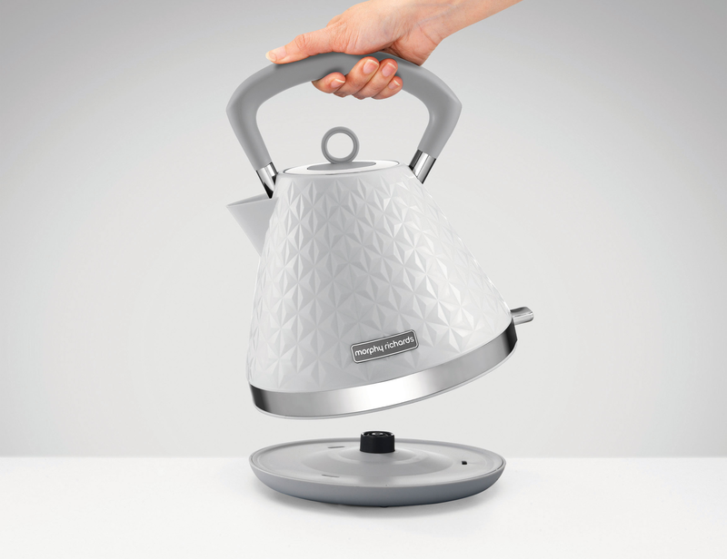 Product image: Morphy richards 108134 vector pyramid kettle 1.5l - white, , medium-null