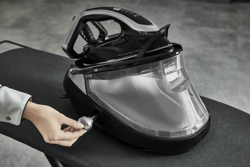Tefal pro express vision gv9821 steam iron 3000w with durilium Airglide autoclean soleplate and continuous steam supply 180g/min-null