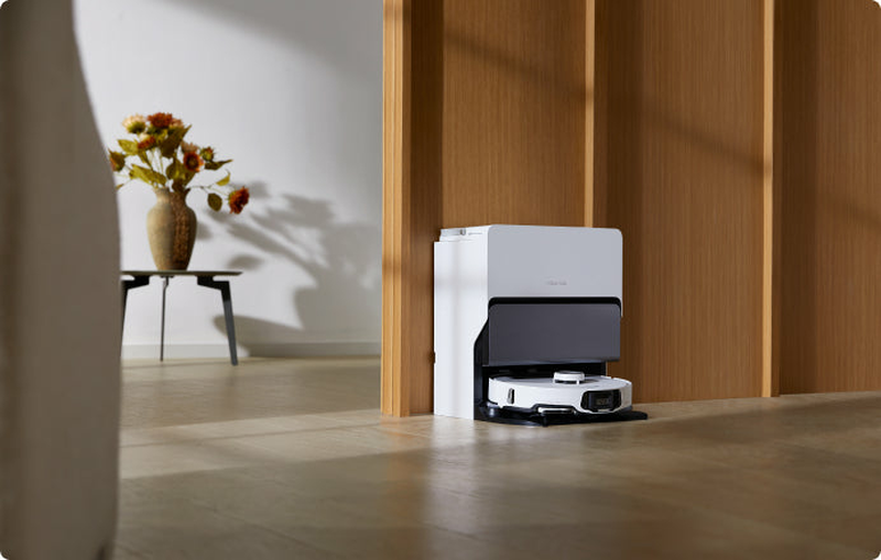 Roborock s8 maxv ultra robot vacuum carpet cleaning Wi-Fi white-null