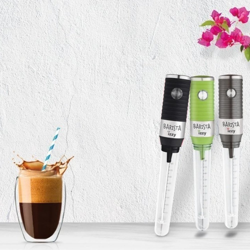 Izzy &sigma;&upsilon;&sigma;&kappa;&epsilon;&upsilon;ή &phi;&rho;&alpha;&pi;έ &chi;&epsilon;&iota;&rho;ό&sigmaf; barista &mu;&alpha;ύ&rho;&omicron;, , medium-null