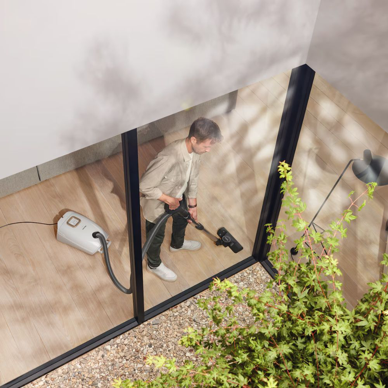 Product image: Miele guard l1 ηλεκτρική κυλινδρική σκούπα 890w με σακούλα 3.5l, powerline τεχνολογία & φίλτρο hepa Airclean λευκό, , medium-null