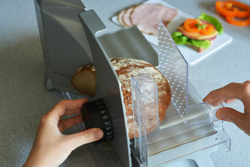 Product image: Blaupunkt electric food slicer with blade 17cm 200w fms501, , medium-null