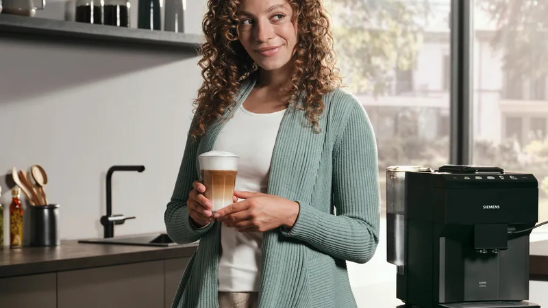 Siemens espresso machine 1500w pressure 15bar for espresso and cappuccino black-null