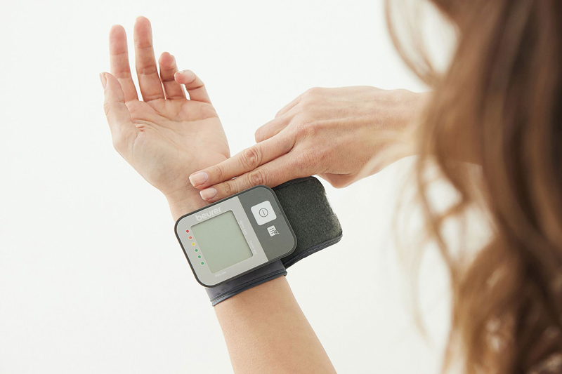 Beurer bc27 wrist blood pressure monitor, , medium-null