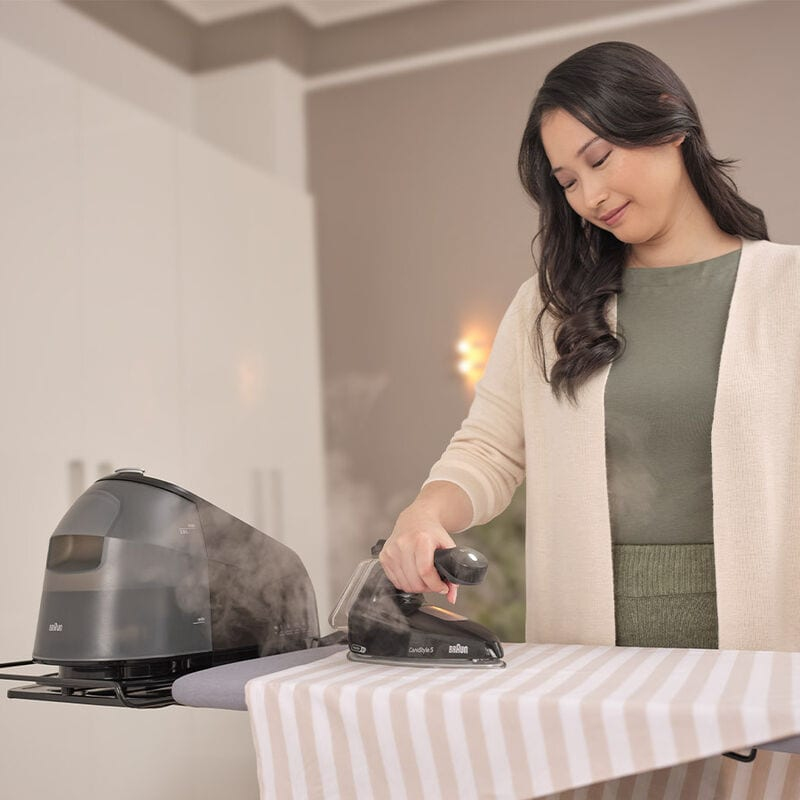 Braun carestyle 5 is5249 steam iron 2400w with eloxalplus soleplate and continuous steam supply 150g/min-null