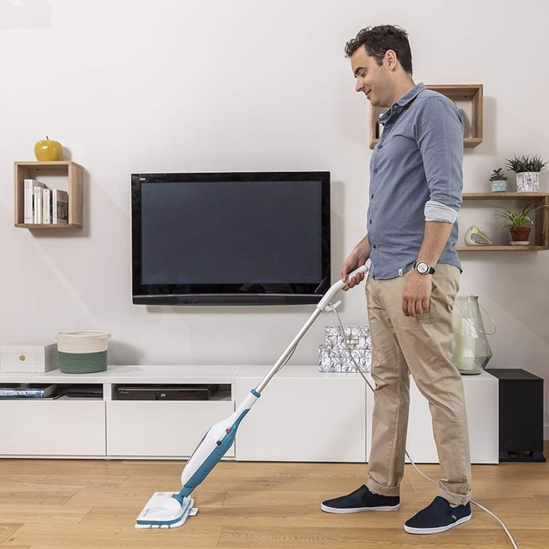 Black & decker ατμοκαθαριστής πίεσης 1300w 3 bar με περιστρεφόμενο πέλμα 180°, αφαιρούμενη λαβή, πανάκι μικροϊνών & χωρητικότητα δοχείου 380 ml fsm13e1-qs, , medium-null