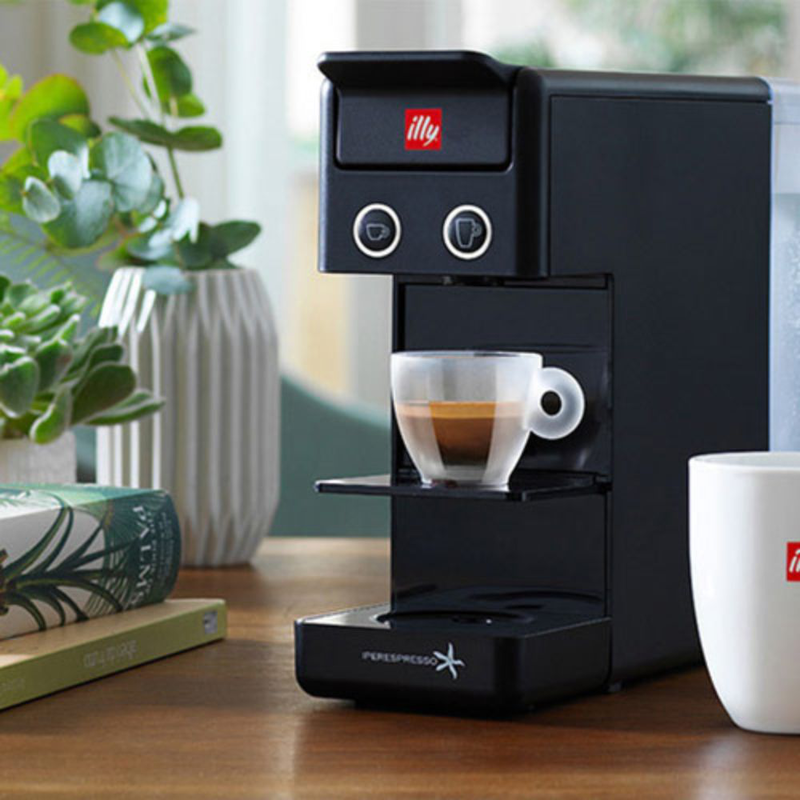 Product image: Μοναδική προσφορά illy y3.3 καφετιέρα για κάψουλες iperespresso πίεσης 19bar μαύρη + συσκευή για αφρόγαλα, , medium-null