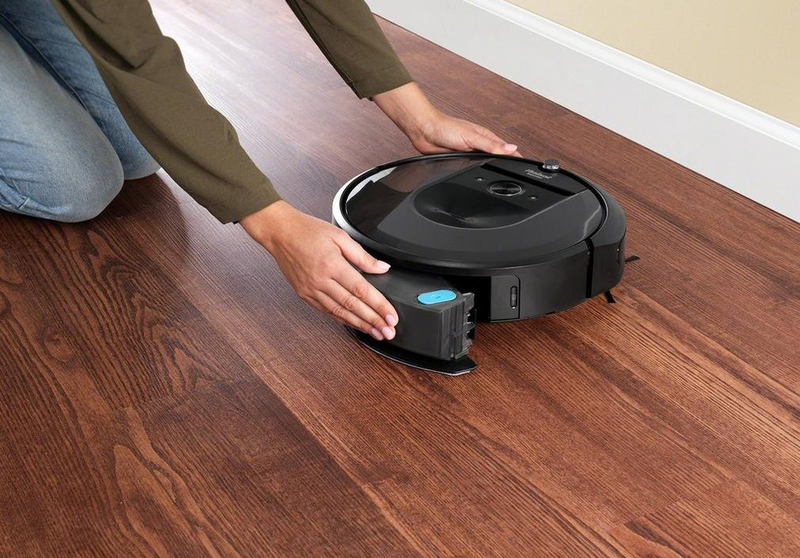 Product image: Irobot i817840 roomba combo i8 vacuum and mop-null