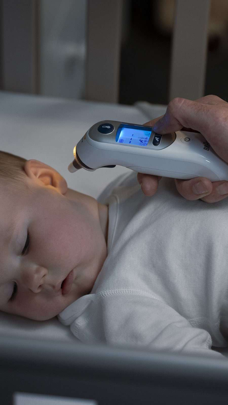 Braun thermoscan® 7+ with age precision® and night mode irt6525, , medium image number null