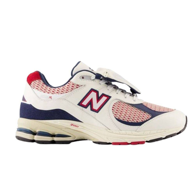 M2002 lifestyle sneakers
