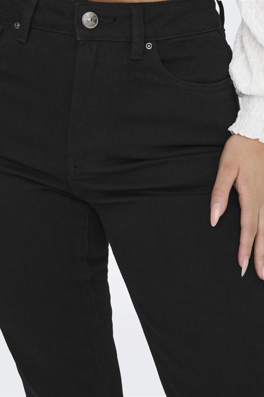 Only emily hw jeans image number null