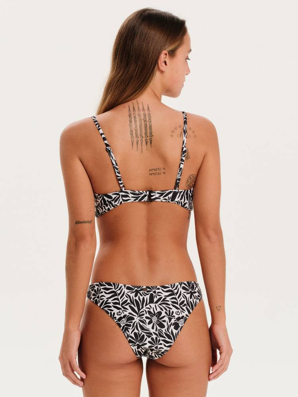 Women's bikini-null