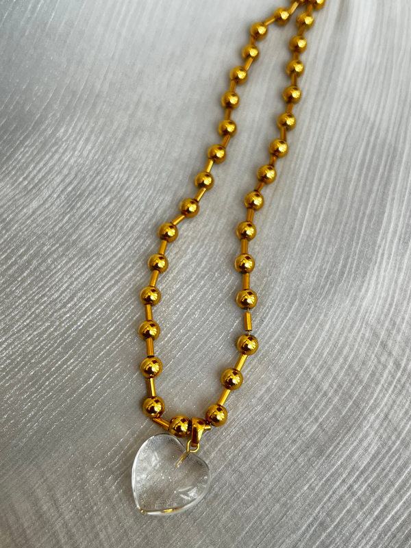 Heart necklace-null