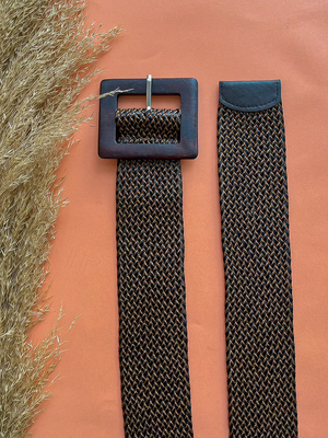 Wooven belt with wooden buckle brown/black