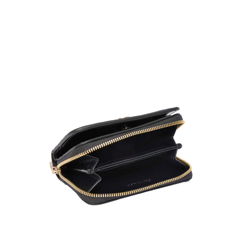 Calvin Klein &gamma;&upsilon;&nu;&alpha;&iota;&kappa;&epsilon;ί&omicron; &pi;&omicron;&rho;&tau;&omicron;&phi;ό&lambda;&iota;-null