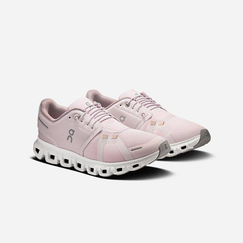 Product image: On running cloud 6 w-null