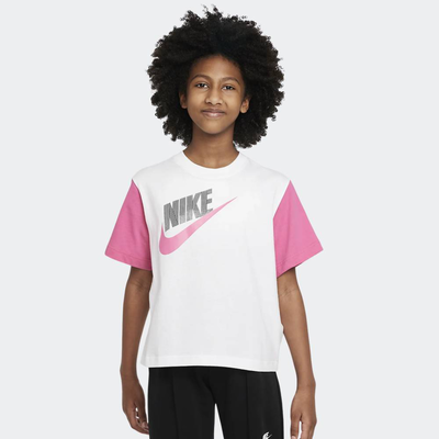 Sportswear essential kids tee