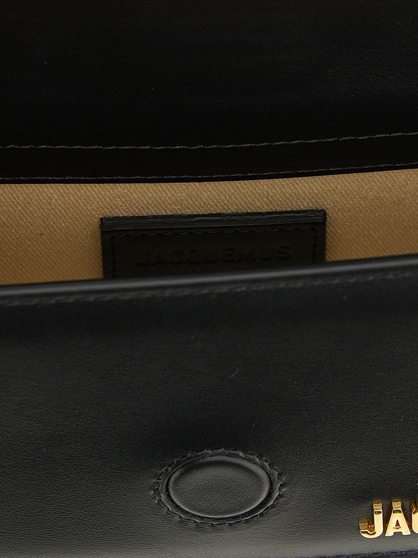Black cowhide handbag-null