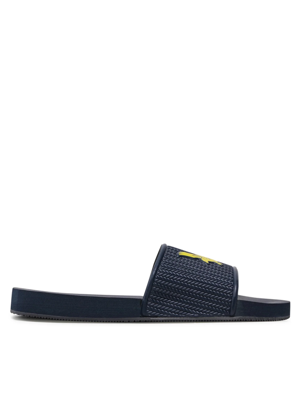 Lyle & scott slides-null