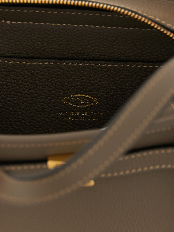 Gray calfskin tote bag-null