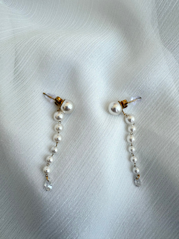 Product image: “elle” earrings-null